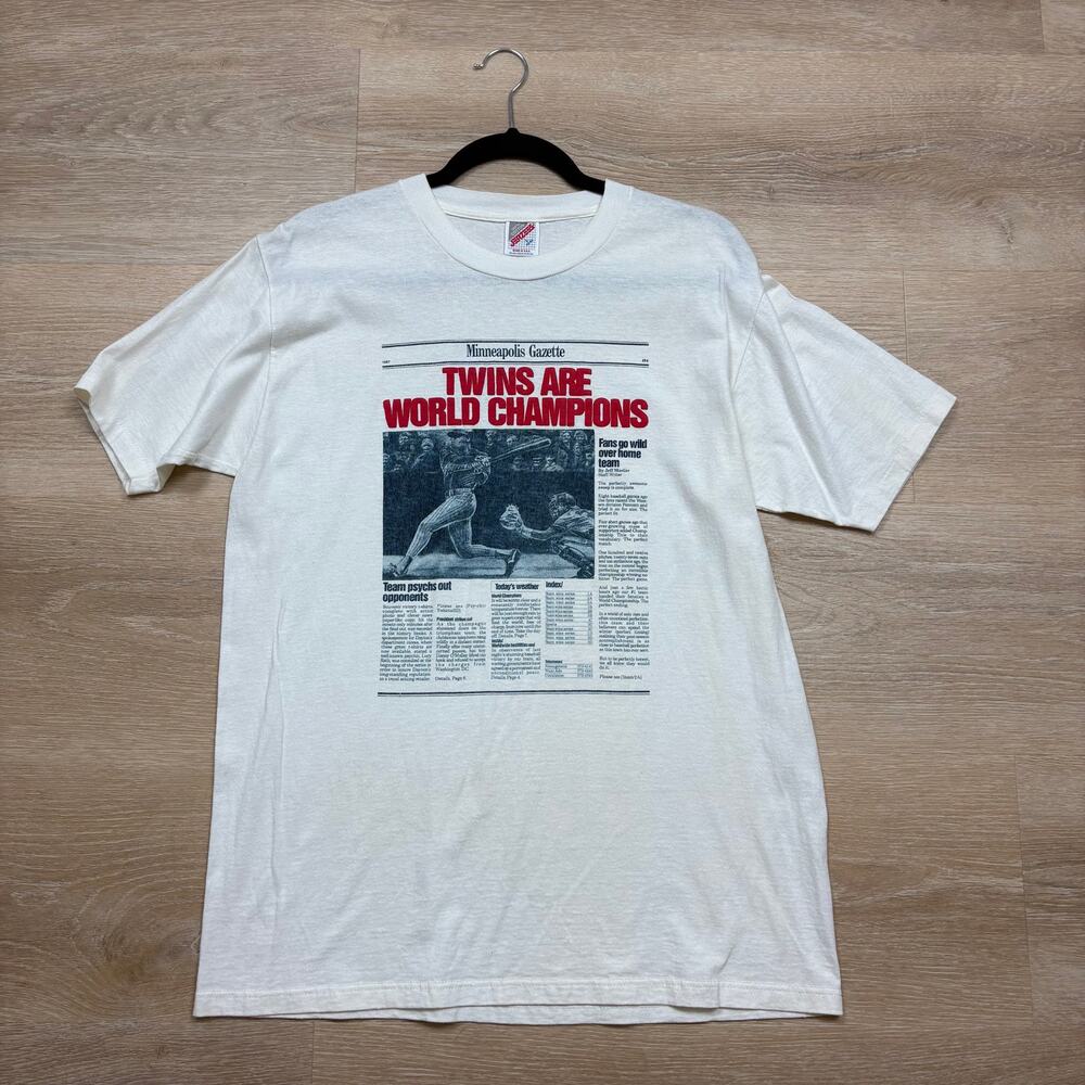 Vintage Jerzees Single Stitch Mineesota Twins Tee Unisex L Color White/Off-White